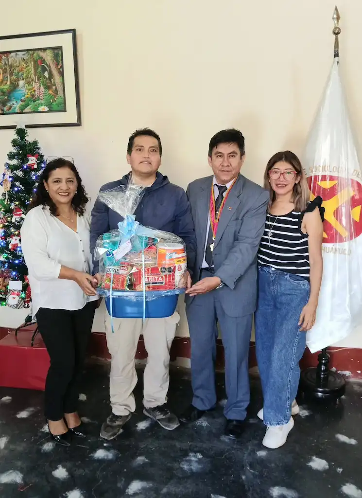 Entrega de Presentes Navideños a los Agremiados – CSP Región Huánuco 2025
